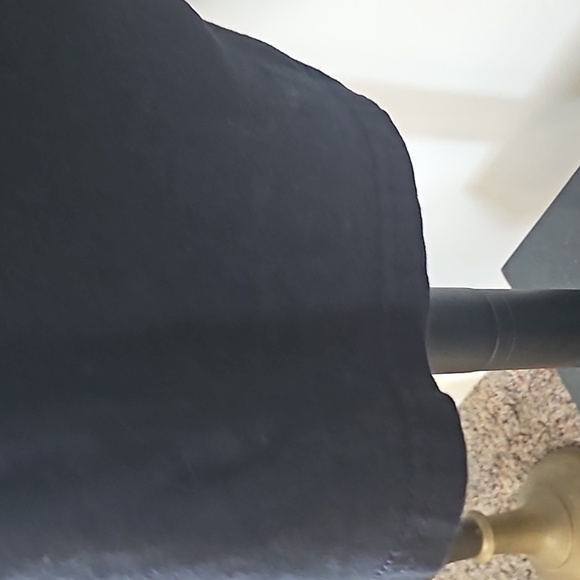 Gildan Black Short Sleeve Tee with Red and Yellow Superbowl Graphics NWOT - Picture 9 of 14